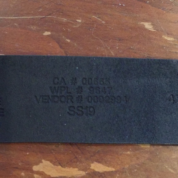 Eddie Bauer leather belt - Picture 6 of 7